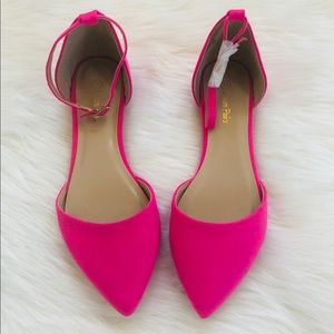 💓NEW HOT Pink pointy toe flats💓